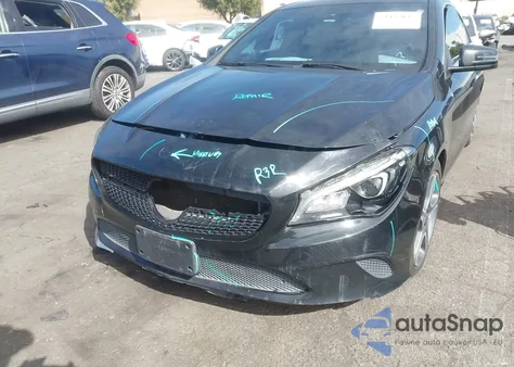 2019 Mercedes-Benz Cla 250 z USA, uszkodzony, nr VIN WDDSJ4EB1KN740384